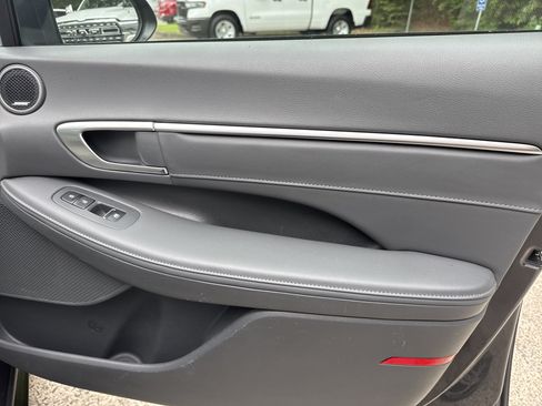 Used 2021 Hyundai Sonata Limited FWD image 14