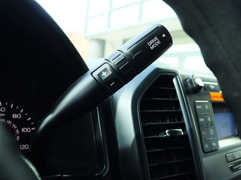 Used 2018 Ford F150 XL w/ Equipment Group 101A Mid image 36