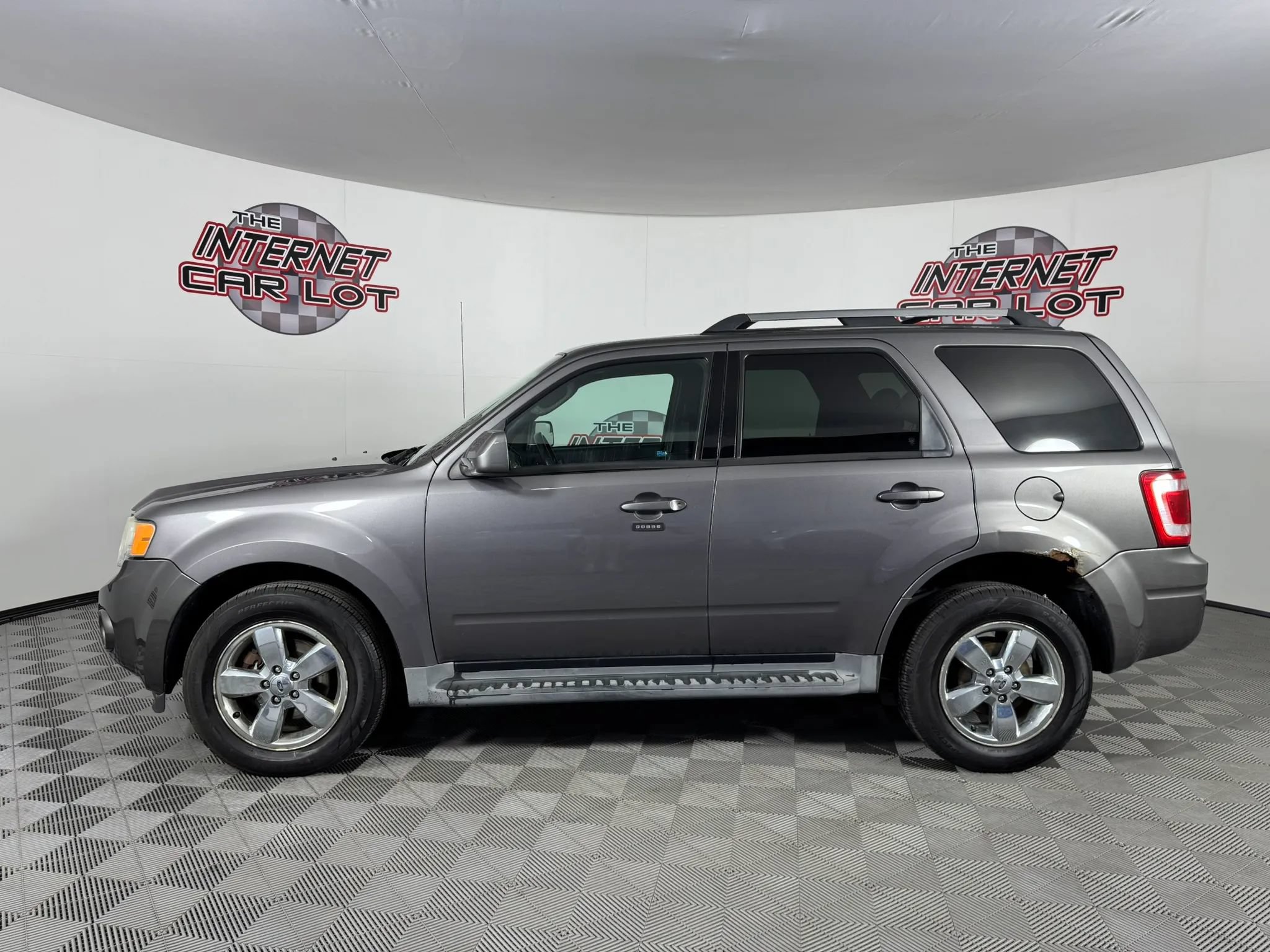 Used 2010 Ford Escape Limited AWD/4WD image 4