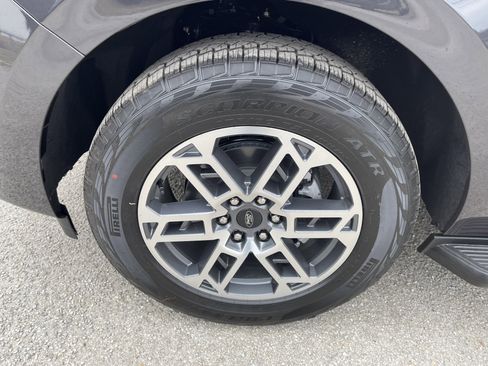 New 2026 Ford Expedition Active image 11