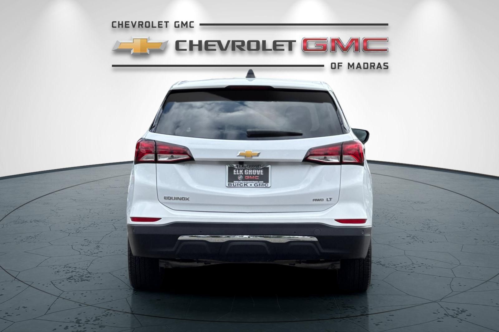 Used 2024 Chevrolet Equinox LT AWD/4WD image 4