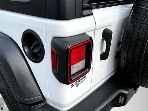 Used 2023 Jeep Wrangler Unlimited Sport AWD/4WD image 25