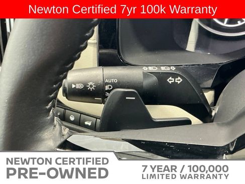 Used 2025 Nissan Pathfinder SL AWD/4WD image 36