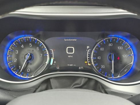 Used 2018 Chrysler Pacifica Touring-L Plus w/ Advanced Safetytec Group image 14