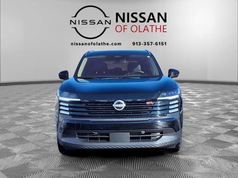 Certified 2025 Nissan Kicks SR w/ Interior Electronics Package image 28