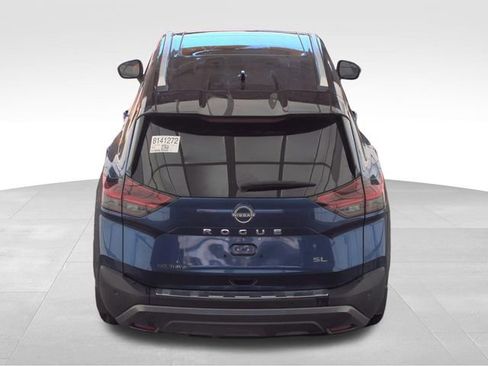 Used 2023 Nissan Rogue SL w/ SL Premium Package image 3