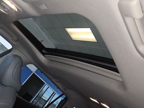 Used 2022 Toyota Highlander XLE image 21