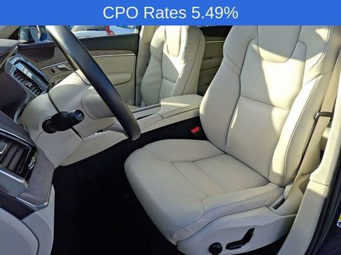 Certified 2024 Volvo XC90 B6 Plus w/ Protection Package Premier AWD/4WD image 17