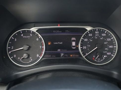 Used 2025 Nissan Sentra SV image 14