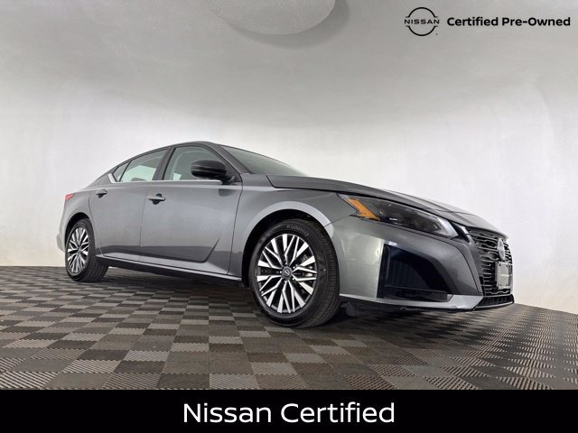 Certified 2026 Nissan Altima 2.5 SV FWD image 2