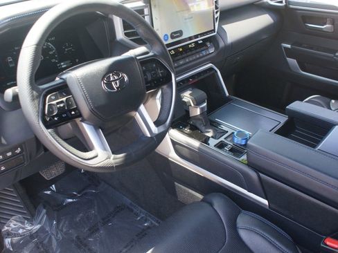 Used 2023 Toyota Tundra Platinum AWD/4WD image 14