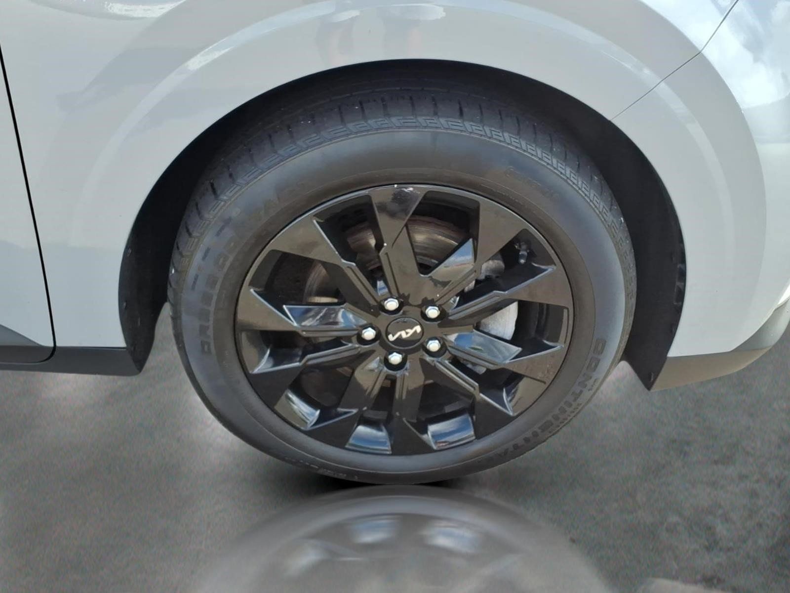 Used 2023 Kia Carnival SX Prestige FWD image 10