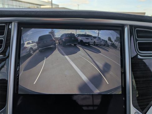 Used 2016 Tesla Model X Performance image 21