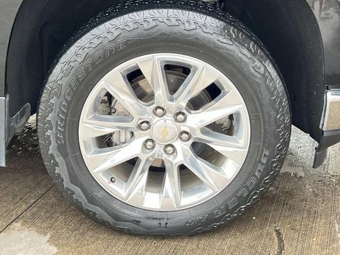 Used 2021 Chevrolet Silverado 1500 LTZ w/ LTZ Convenience Package II image 3