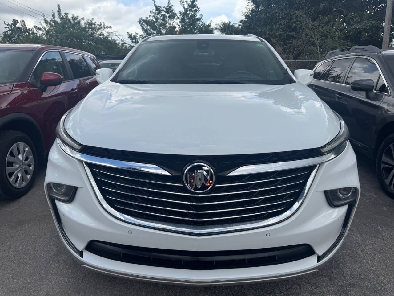 Used 2022 Buick Enclave Essence FWD image 6