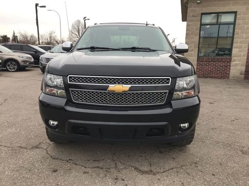 Used 2013 Chevrolet Avalanche LT w/ All-Star Edition image 2
