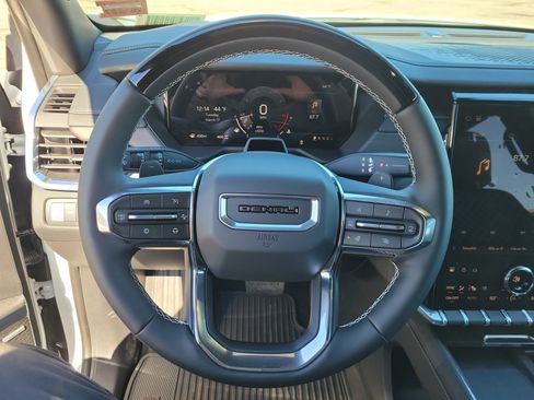 New 2026 GMC Acadia Denali w/ Super Cruise Package image 20