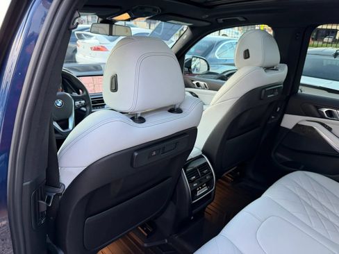 Used 2023 BMW X5 xDrive40i w/ Parking Assistance Package AWD/4WD image 28