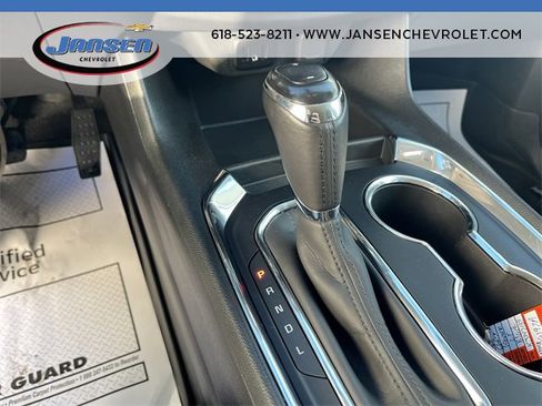 Used 2019 Chevrolet Traverse LT image 15