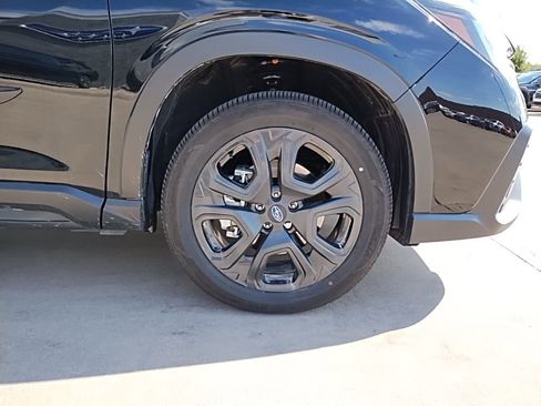 Certified 2025 Subaru Ascent Bronze Edition image 15