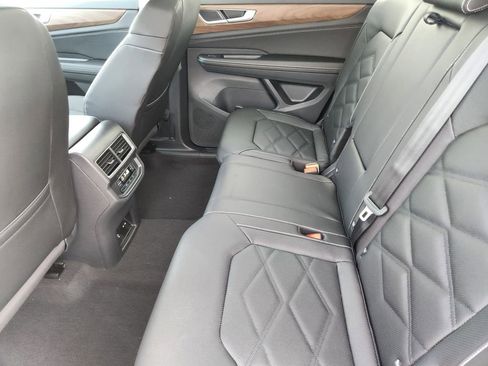 New 2026 Volkswagen Atlas SE AWD/4WD image 18
