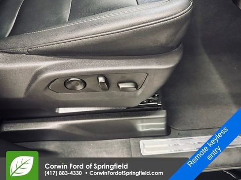 Used 2024 GMC Sierra 1500 SLT image 11