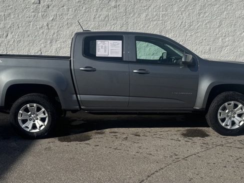 Used 2022 Chevrolet Colorado LT w/ LT Convenience Package image 7