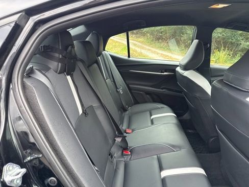 Used 2025 Toyota Camry SE image 45