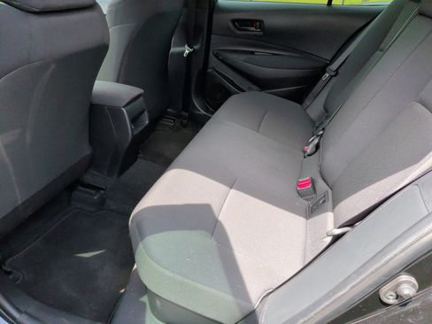 Used 2022 Toyota Corolla LE FWD image 34