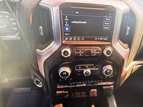 Used 2020 GMC Sierra 1500 SLT RWD image 10
