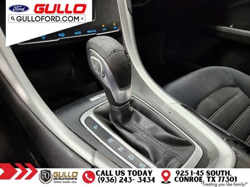 Used 2014 Ford Fusion SE image 25