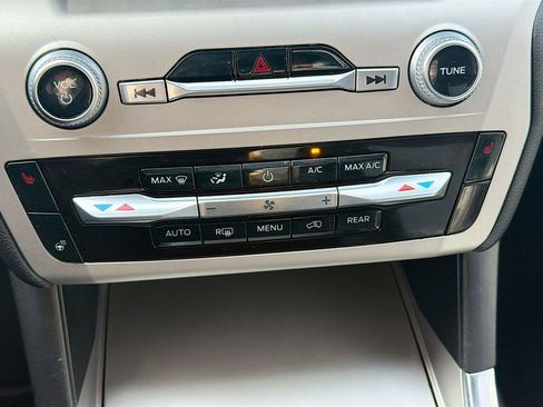 Certified 2023 Ford Explorer XLT w/ Equipment Group 202A image 21