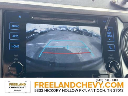 Used 2018 Toyota Tacoma TRD Off-Road image 33