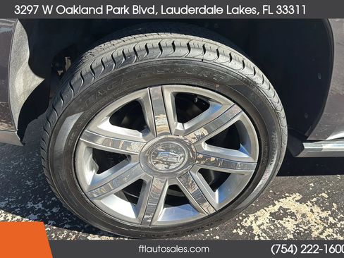 Used 2015 Cadillac Escalade Premium image 13