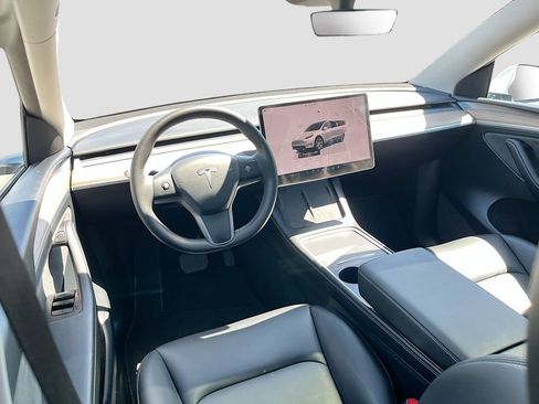 Used 2023 Tesla Model Y Long Range image 23