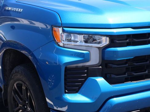 Used 2023 Chevrolet Silverado 1500 RST AWD/4WD image 4