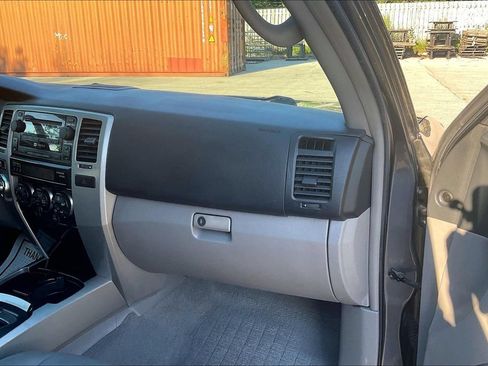 Used 2008 Toyota 4Runner Limited AWD/4WD image 16
