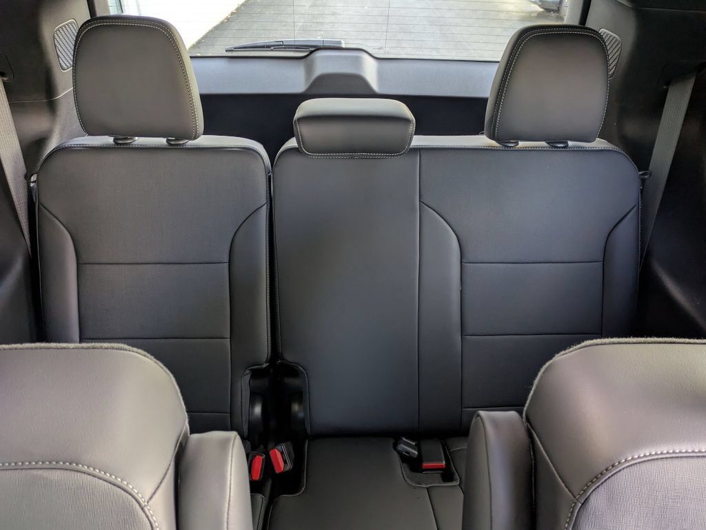 New 2026 Buick Enclave Preferred w/ Power Package AWD/4WD image 9