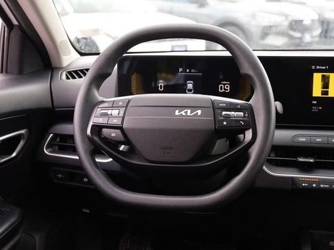 Used 2025 Kia K4 FWD image 24