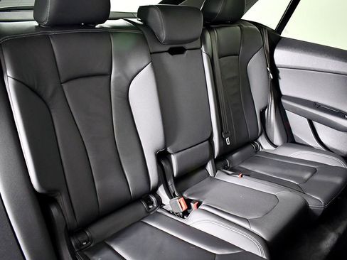 Used 2019 Audi Q8 Premium w/ Convenience Package image 49