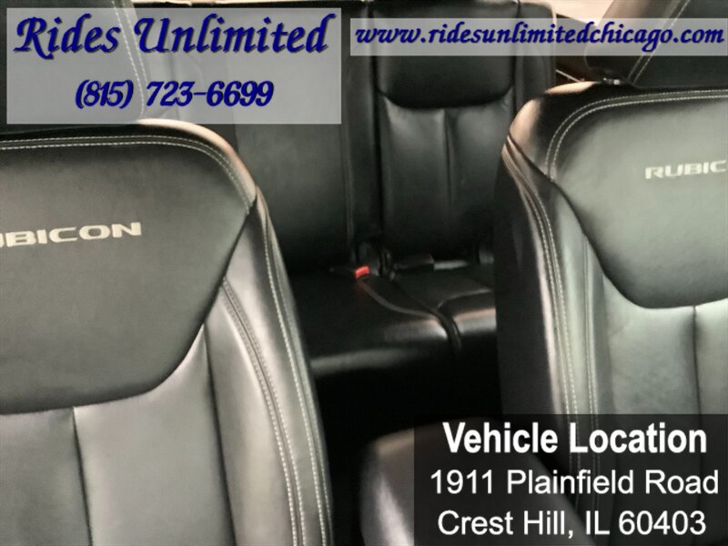Used 2015 Jeep Wrangler Unlimited Rubicon w/ Dual Top Group AWD/4WD image 33