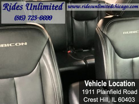 Used 2015 Jeep Wrangler Unlimited Rubicon w/ Dual Top Group AWD/4WD image 33