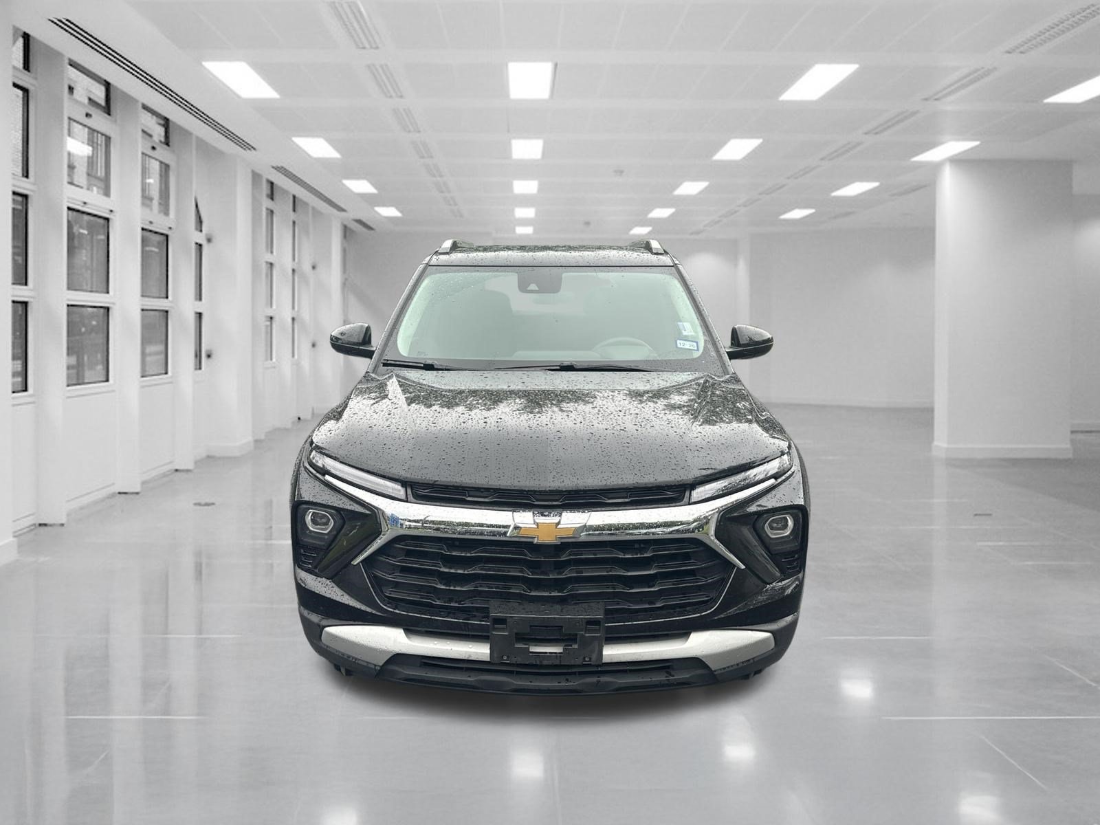 Used 2025 Chevrolet TrailBlazer LT FWD image 2