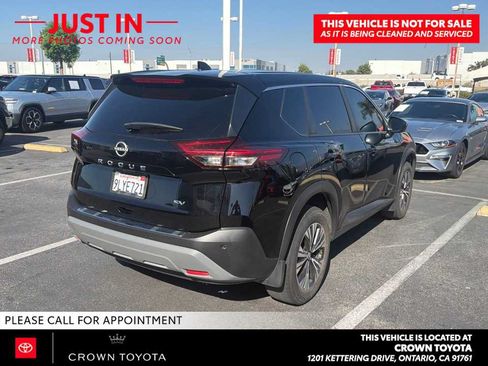 Used 2023 Nissan Rogue SV FWD image 4