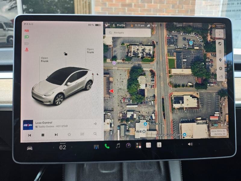 Used 2021 Tesla Model Y Long Range AWD/4WD image 41