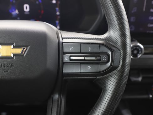 Used 2023 Chevrolet Colorado W/T image 27