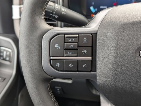 New 2026 Ford F350 Lariat w/ Black Appearance Package image 32