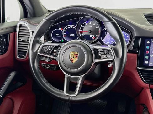 Certified 2023 Porsche Cayenne AWD/4WD image 12