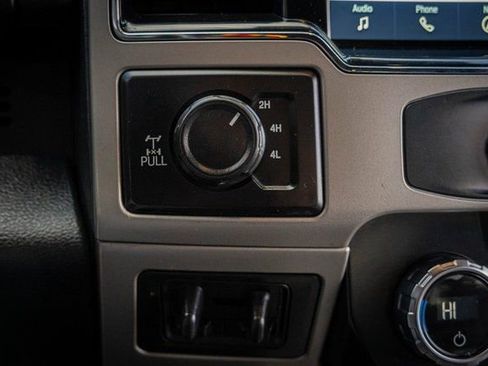 Used 2022 Ford F350 Lariat w/ Lariat Value Package image 27