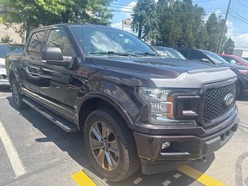 Used 2018 Ford F150 XLT w/ Equipment Group 301A Mid AWD/4WD image 4